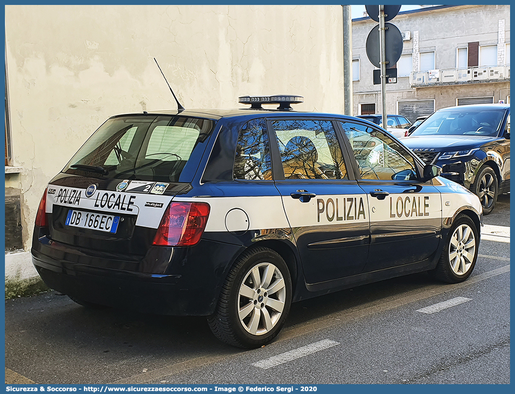 -
Polizia Locale
Comune di Badia Polesine
Fiat Stilo III serie
Parole chiave: PL;P.L.;PM;P.M.;Polizia;Locale;Municipale;Badia Polesine;Fiat;Stilo