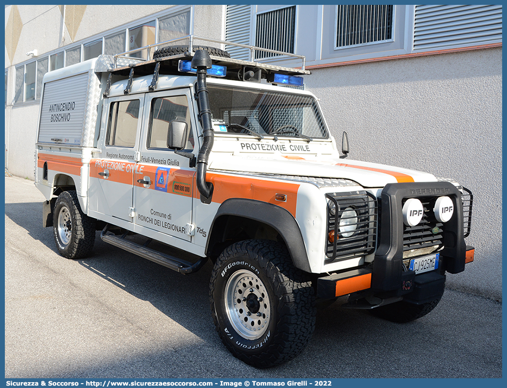 -
Regione Friuli Venezia Giulia
Comune di Ronchi dei Legionari
Land Rover Defender 130
Parole chiave: PC;P.C.;Protezione;Civile;Friuli;Venezia Giulia;Ronchi dei Legionari;Land Rover;Defender;130