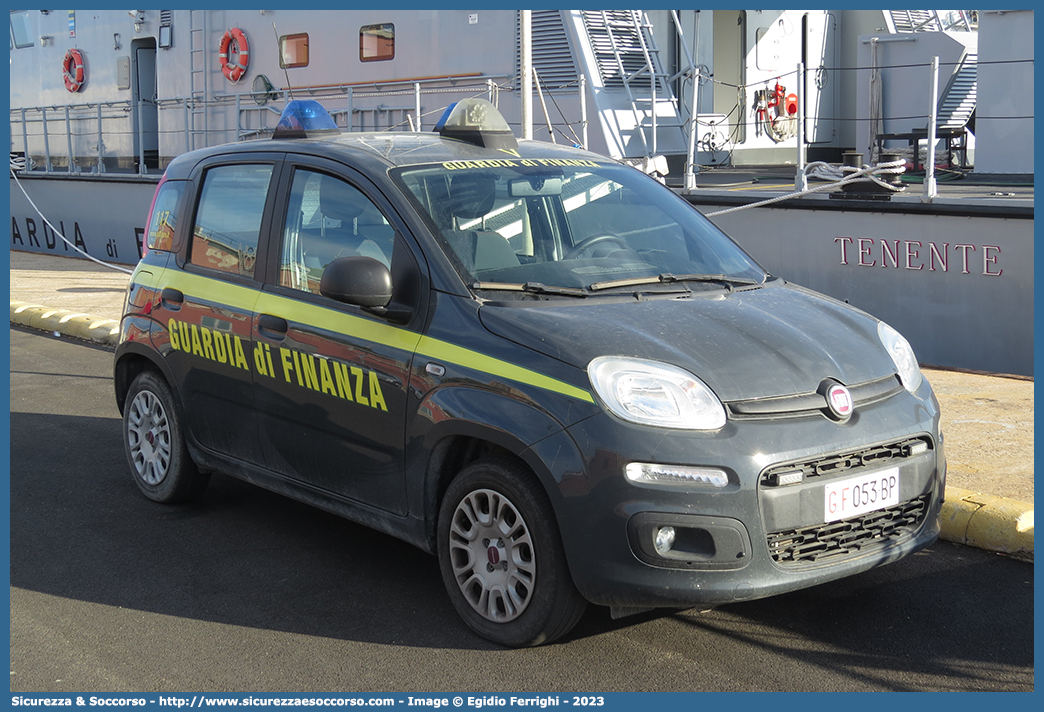 GdiF 053BP
Guardia di Finanza
Fiat Nuova Panda II serie restyling
Parole chiave: GdiF;G.D.F.;GDF;Guardia;di;Finanza;Fiat;Nuova;Panda