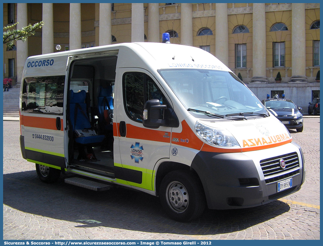 Fox 4
P.A.V. Croce Berica ONLUS
Fiat Ducato III serie
Allestitore MAF S.n.c.
Parole chiave: Croce;Berica;Lonigo;Soccorso;Fiat;Ducato;MAF;M.A.F.