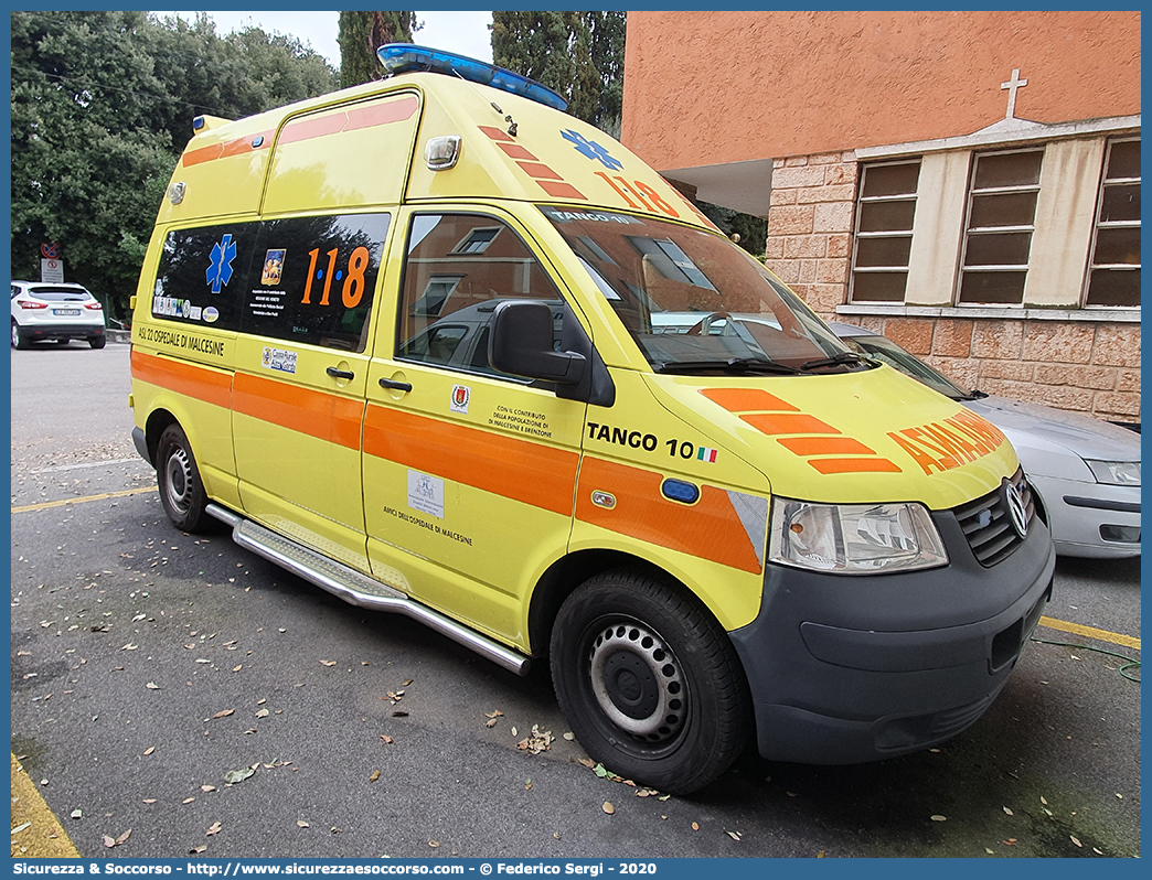 TANGO 10
SUEM 118 Verona Emergenza
Azienda ULSS 9 - Scaligera
Volkswagen Transporter T5
Allestitore B.A.U.S. AT
Parole chiave: 118;Verona;Emergenza;SUEM;S.U.E.M.;ULSS;9;Scaligera;Volkswagen;Transporter;T5;B.A.U.S.;BAUS