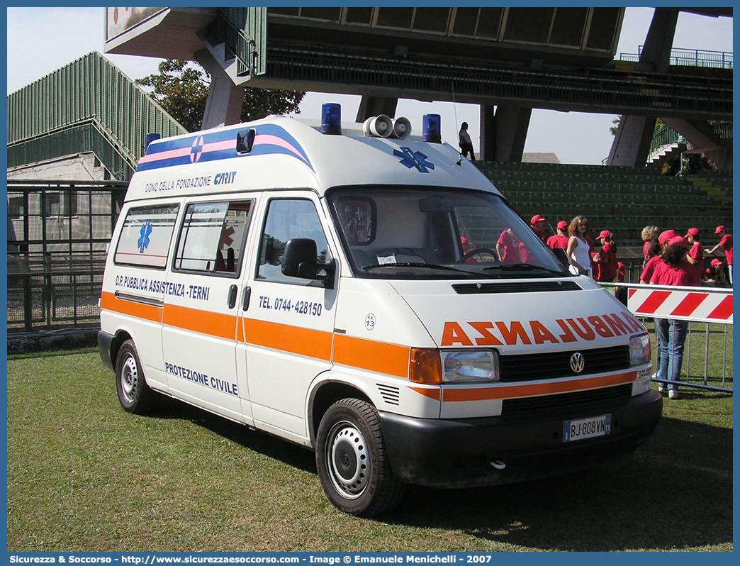 PA 13
O.P. Pubblica Assistenza Terni ODV
Volkswagen Transporter T4
Allestitore Bollanti S.r.l.
Parole chiave: O.P.;OP;P.A.;PA;Opera;Pia;Pubblica;Assistenza;Terni;Volkswagen;Transporter;T4;Bollanti;Ambulanza;Autoambulanza