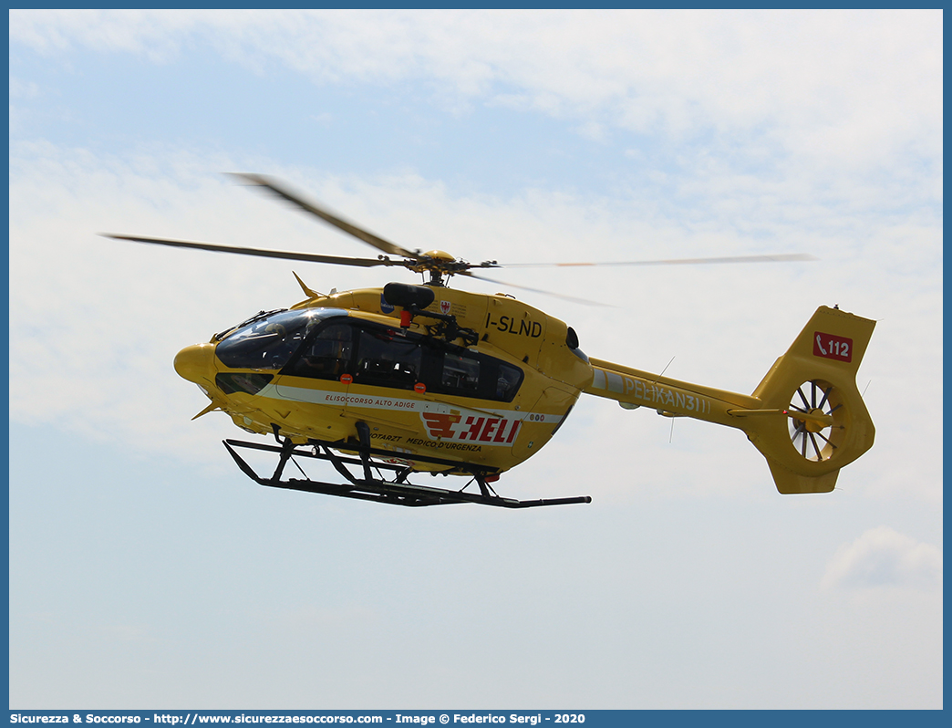 I-SLND
118 Alto Adige
Airbus Helicopters H145
PELIKAN 3
Base di Lasa
Parole chiave: 118;Alto Adige;Bolzano;Lasa;Airbus;Helicopters;H145;T2;I-SLND;Pelikan 3;Pelikan3;Elicottero;Elisoccorso