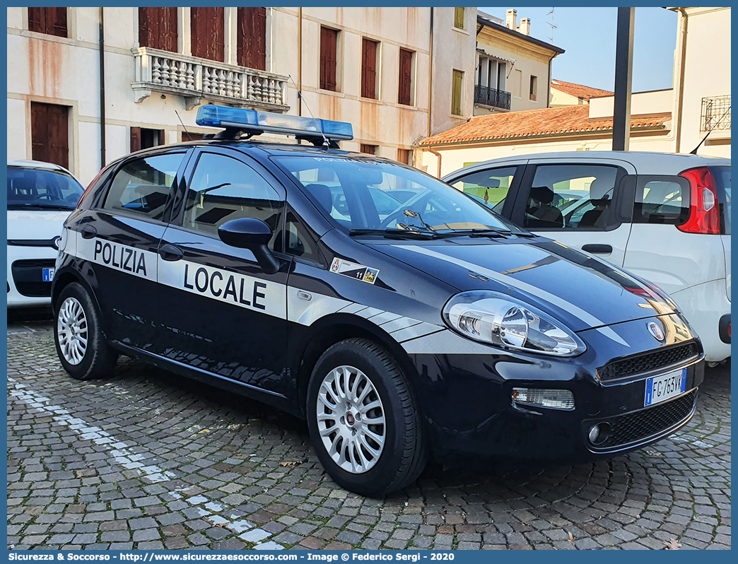 -
Polizia Locale
Comune di Oderzo
Fiat Punto IV serie
Parole chiave: PL;P.L.;PM;P.M.;Polizia;Locale;Municipale;Oderzo;Fiat;Punto