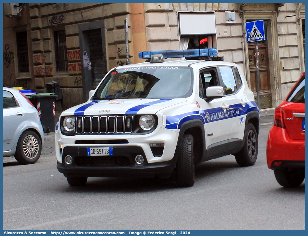 -
Polizia di Roma Capitale
Jeep Renegade I serie restyling
Allestitore Elevox S.r.l.
Parole chiave: PL;P.L.;PM;P.M.;Polizia;Locale;Municipale;Roma;Capitale;Jeep;Renegade;Elevox