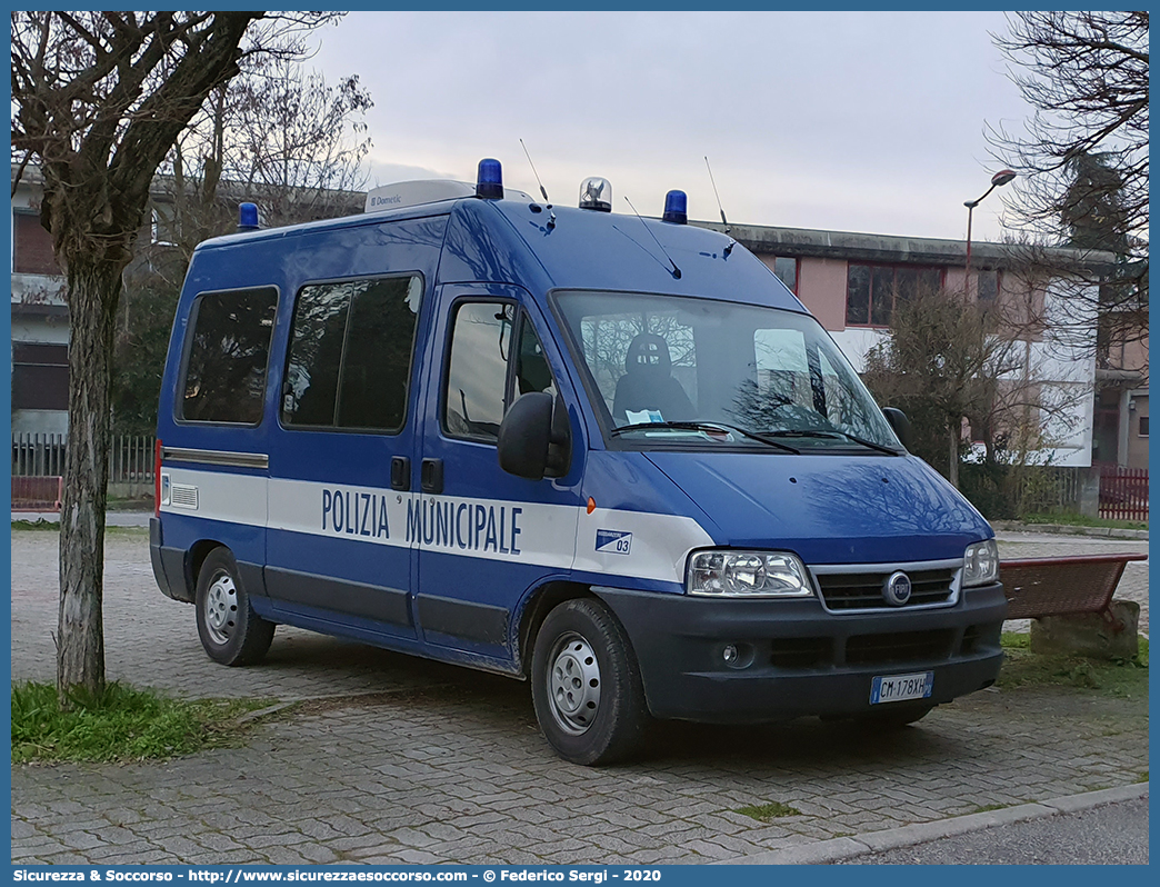 -
Polizia Municipale
Comune di Vigodarzere
Fiat Ducato II serie restyling
Parole chiave: PL;P.L.;PM;P.M.;Polizia;Locale;Municipale;Vigodarzere;Fiat;Ducato