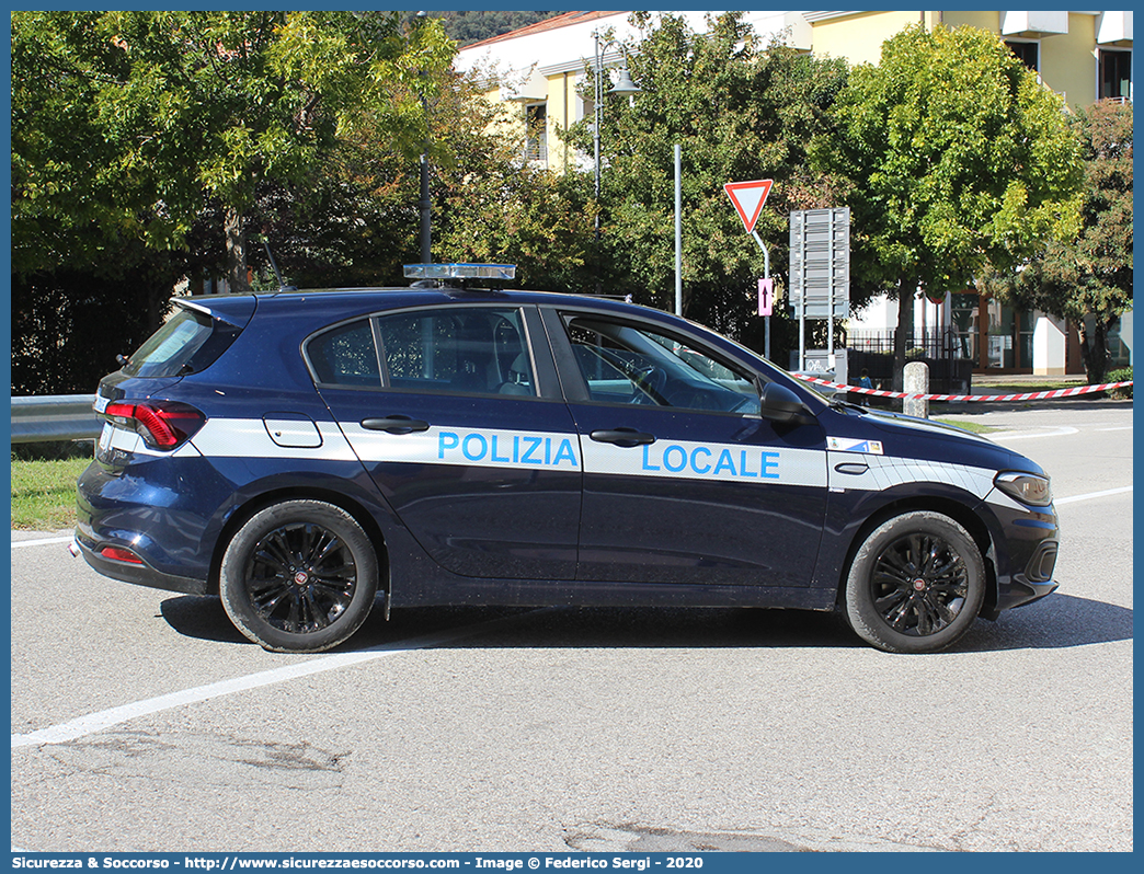 Polizia Locale YA122AN
Polizia Locale
Comune di Monselice
Fiat Nuova Tipo 5Porte
Allestitore Ciabilli S.r.l.
Parole chiave: PL;P.L.;PM;P.M.;Polizia;Locale;Municipale;Monselice;Fiat;Nuova;Tipo;5Porte;Ciabilli