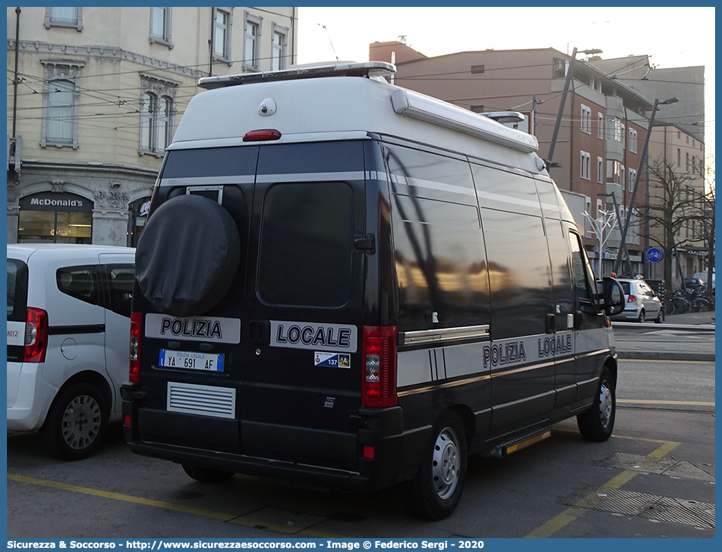 Polizia Locale YA691AF
Polizia Locale
Comune di Padova
Fiat Ducato II serie restyling
Parole chiave: PL;P.L.;PM;P.M.;Polizia;Locale;Municipale;Padova;Fiat;Ducato