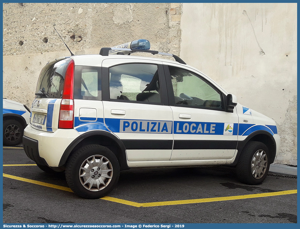 Polizia Locale YA790AC
Polizia Locale
Unione Territoriale Intercomunale 
delle Valli e delle Dolomiti Friulane
Fiat Nuova Panda 4x4 I serie restyling
Parole chiave: PL;P.L.;PM;P.M.;Polizia;Locale;Municipale;Andreis;Arba;Barcis;Castelnovo del Friuli;Cimolais;Claut;Clauzetto;Erto;Casso;Frisanco;Maniago;Meduno;Montereale Valcellina;Pinzano al Tagliamento;Sequals;Tramonti di Sopra;Tramonti  di  Sotto;Travesio;Vajont;Vit