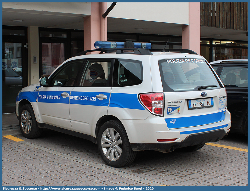 Polizia Locale YA931AC
Polizia Municipale
Comune di Badia
Subaru Forester V serie
Allestitore Polar Special Car S.n.c.
Parole chiave: Polizia;Locale;Municipale;Gemeindepolizei;De Comun;Badia;Abtei;Subaru;Forester;Polar Special Car;YA931AC;YA 931 AC