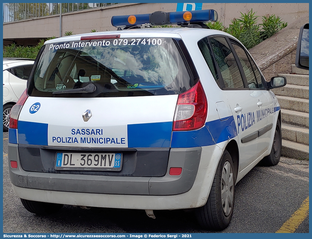 -
Polizia Municipale
Comune di Sassari
Renault Megane III serie
Parole chiave: PL;P.L.;PM;P.M.;Polizia;Locale;Municipale;Sassari;Renault;Megane