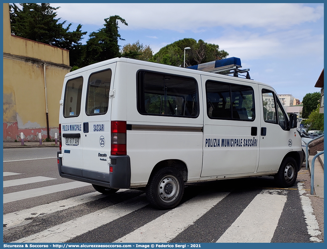 -
Polizia Municipale
Comune di Sassari
Fiat Ducato II serie
Parole chiave: PL;P.L.;PM;P.M.;Polizia;Locale;Municipale;Sassari;Fiat;Ducato