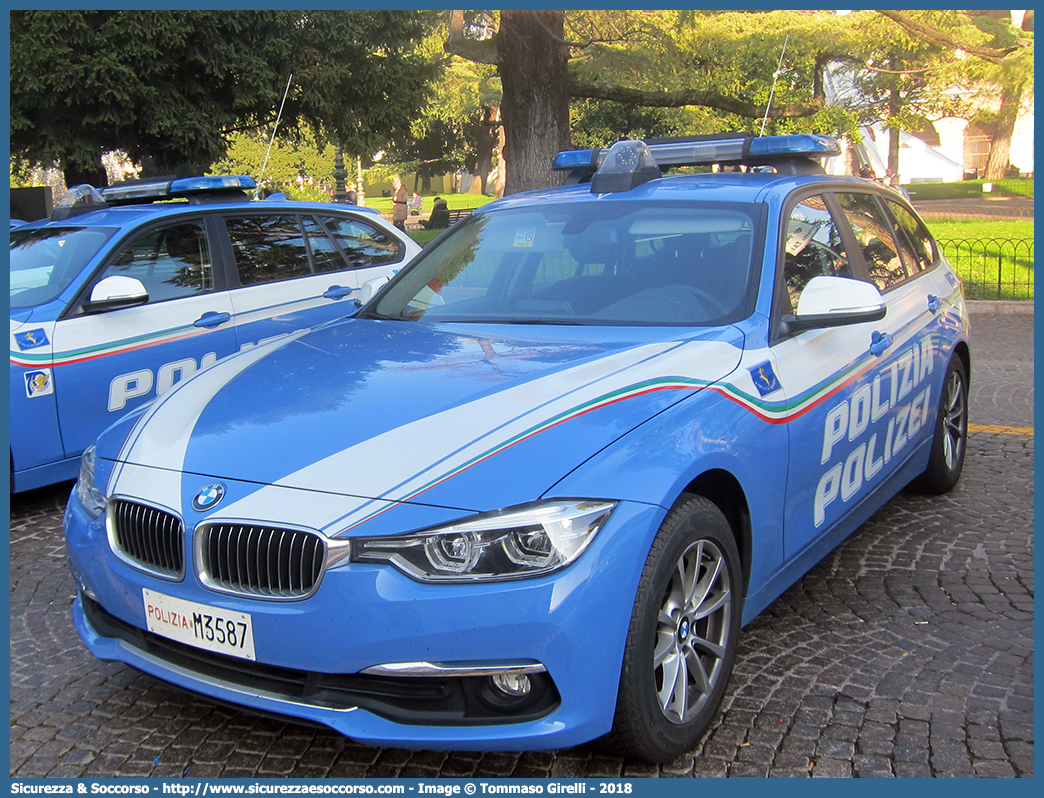 Polizia M3587
Polizia di Stato
Polizia Stradale
Bmw Serie 3 F31 Touring restyling
Allestitore Focaccia Group S.r.l.
Parole chiave: PS;P.S.;Polizia;di;Stato;Stradale;Bmw;Serie 3;F31;F 31;Touring;Focaccia