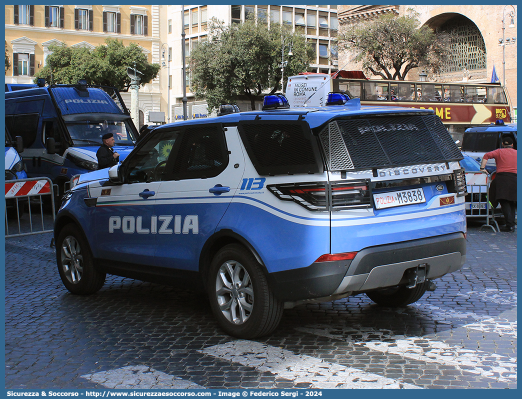 Polizia M3838
Polizia di Stato
Reparto Mobile
Land Rover Discovery 5
Allestitore Elevox S.r.l.
Parole chiave: PS;P.S.;Polizia;di;Stato;Reparto;Mobile;Land Rover;Discovery;Elevox