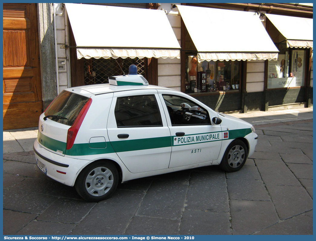 -
Polizia Municipale
Comune di Asti
Fiat Punto II serie
Parole chiave: PL;P.L.;PM;P.M.;Polizia;Locale;Municipale;Asti;Fiat;Punto