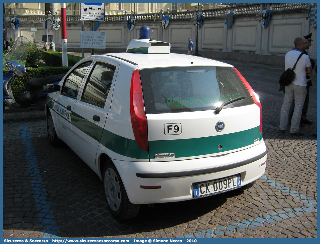 -
Polizia Municipale
Comune di Asti
Fiat Punto II serie
Parole chiave: PL;P.L.;PM;P.M.;Polizia;Locale;Municipale;Asti;Fiat;Punto