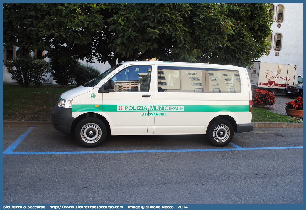 -
Polizia Municipale
Comune di Alessandria
Volkswagen Transporter T5
Parole chiave: PL;P.L.;PM;P.M.;Polizia;Locale;Municipale;Alessandria;Volkswagen;Transporter;T5