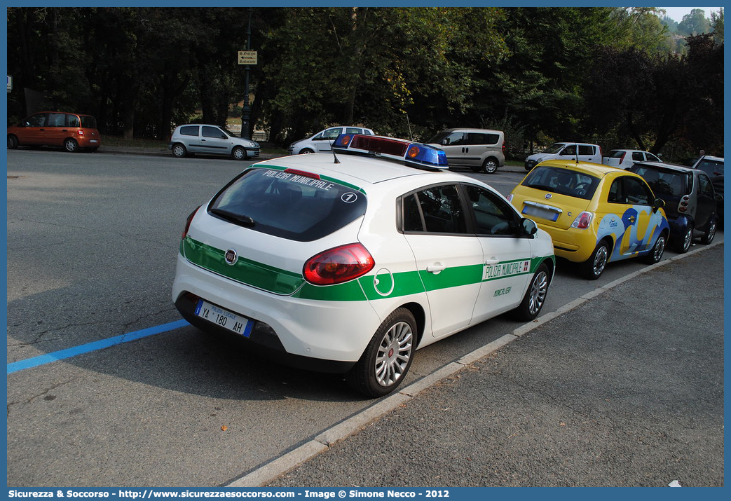 Polizia Locale YA180AH
Polizia Municipale
Comune di Moncalieri
Fiat Nuova Bravo
Allestitore Ciabilli S.r.l.
Parole chiave: PL;P.L.;PM;P.M.;Polizia;Locale;Municipale;Moncalieri;Fiat;Nuova;Bravo;Ciabilli