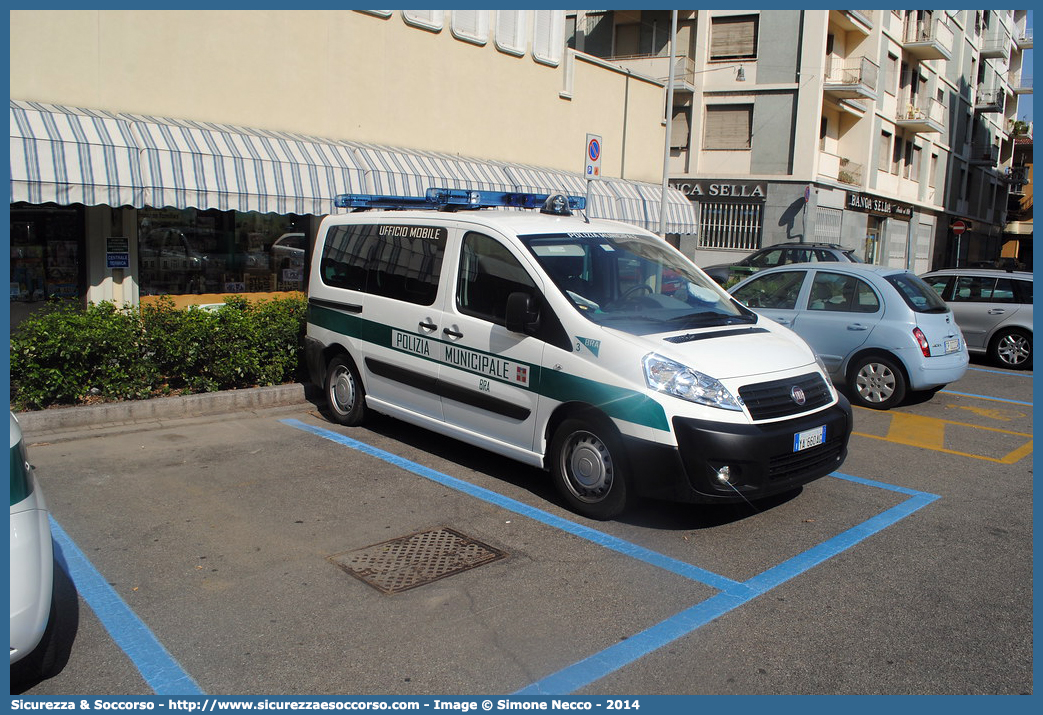 Polizia Locale YA660AG
Polizia Municipale
Comune di Brà
Fiat Scudo IV serie
Parole chiave: PL;P.L.;PM;P.M.;Polizia;Locale;Municipale;Brà;Fiat;Scudo