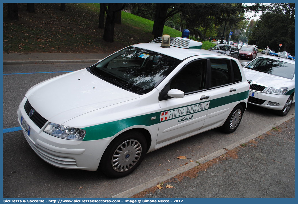 -
Polizia Municipale
Comune di Caselle Torinese
Fiat Stilo II serie
Parole chiave: PL;P.L.;PM;P.M.;Polizia;Locale;Municipale;Caselle;Torinese;Fiat;Grande;Punto