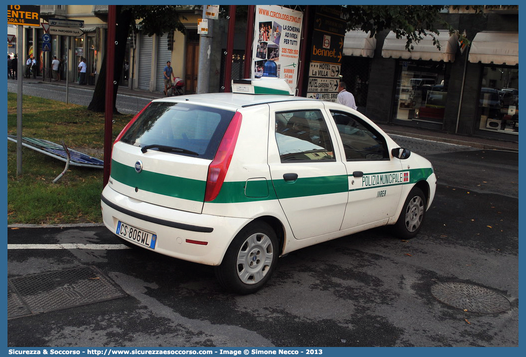 -
Polizia Municipale
Comune di Ivrea
Fiat Punto III serie
Parole chiave: PL;P.L.;PM;P.M.;Polizia;Locale;Municipale;Ivrea;Fiat;Punto