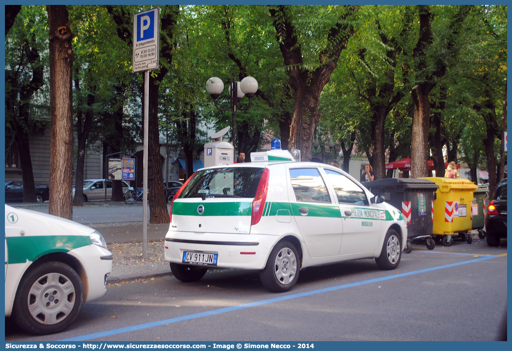 -
Polizia Municipale
Comune di Moncalieri
Fiat Punto III serie
Parole chiave: PL;P.L.;PM;P.M.;Polizia;Locale;Municipale;Moncalieri;Fiat;Punto