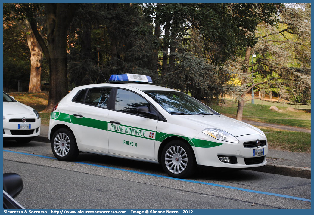 Polizia Locale YA918AA
Polizia Locale
Comune di Pinerolo
Fiat Nuova Bravo
Parole chiave: PM;P.M.;PL;P.L.;Polizia;Municipale;Locale;Pinerolo;Fiat;Nuova;Bravo