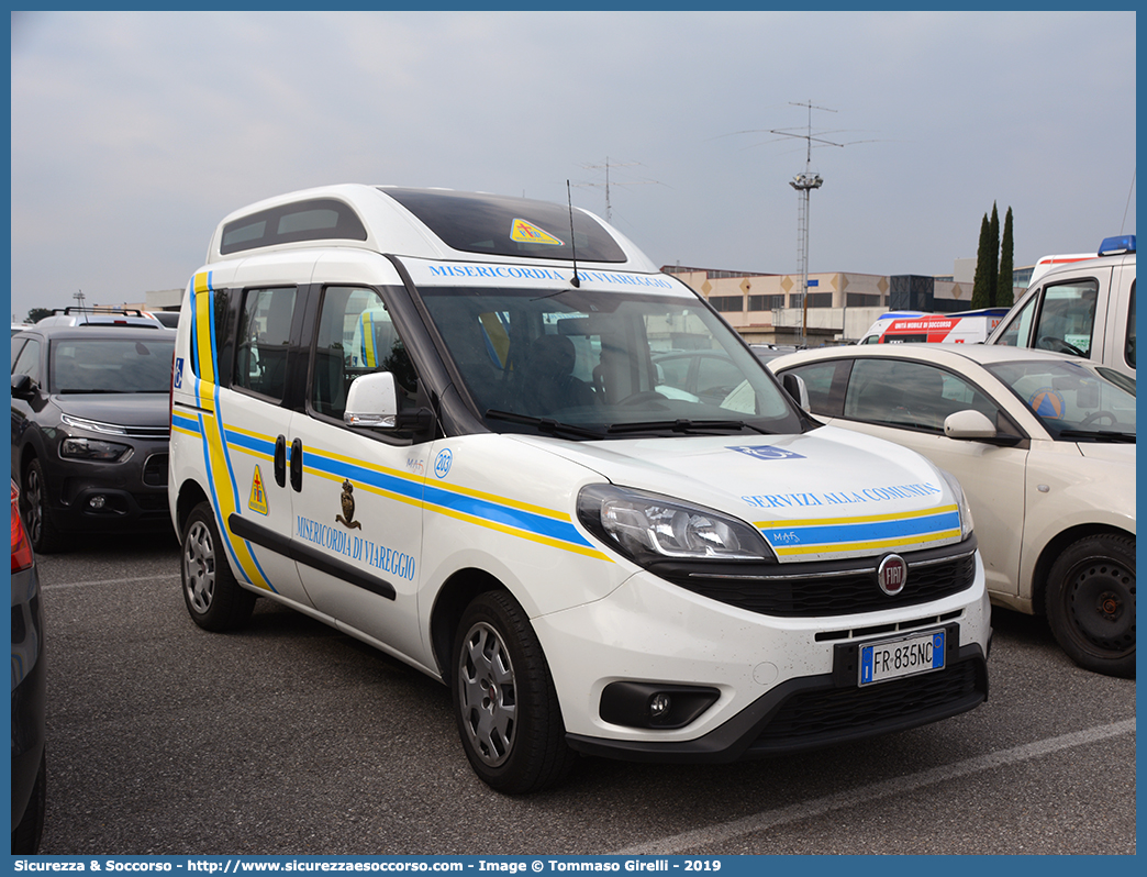 203
Misericordia di Viareggio
Fiat Doblò II serie restyling
Allestitore MAF S.n.c.
Parole chiave: Misericordie;Misericordia;Viareggio;Fiat;Doblò;MAF;M.A.F.;Mariani Alfredo