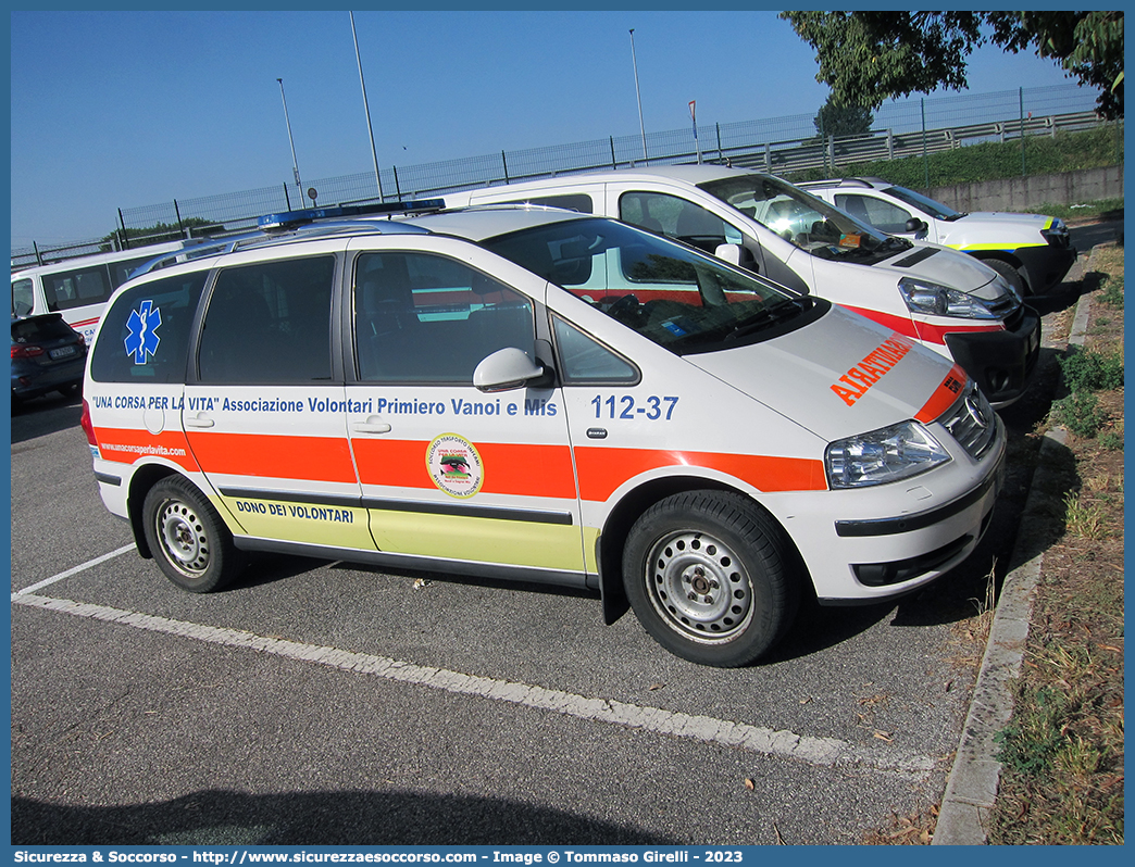 112-37
Una Corsa per la Vita
A.V. Primiero Vanoi e Mis
Volkswagen Sharan III serie
Allestitore EDM S.r.l.
Parole chiave: Una;Corsa;per;la;Vita;Associazione;Volontari;A.V.;Ambulanza;Autoambulanza;Primiero;Vanoi;Mis;Volkswagen;Sharan;EDM