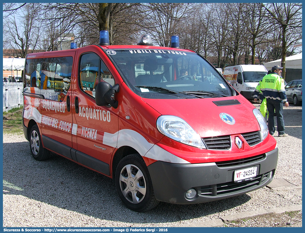 VF 24554
Corpo Nazionale Vigili del Fuoco
Nucleo Soccorso Subacqueo e Acquatico
Renault Trafic III serie
Parole chiave: VVF;V.V.F.;Corpo;Nazionale;Vigili;del;Fuoco;Renault;Trafic;NSSA;N.S.S.A.;Soccorso;Subacqueo;Acquatico;Sommozzatori;Subacquei