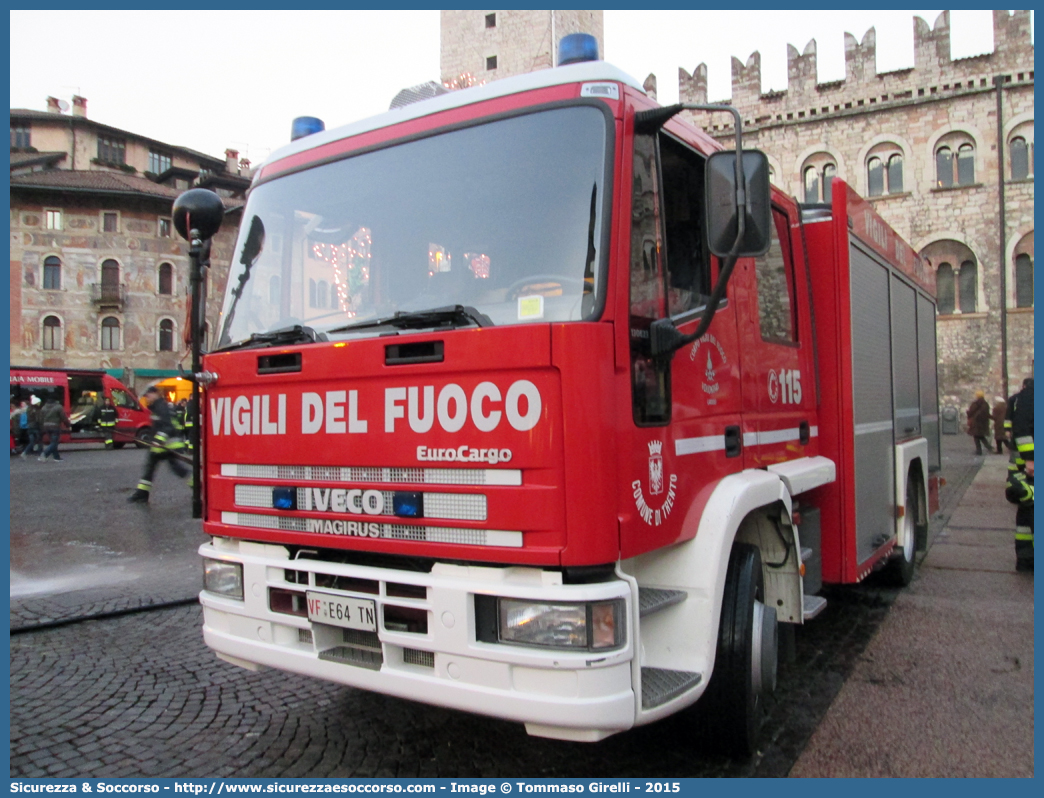 VF E64TN
Corpo Vigili del Fuoco Volontari Gardolo
Iveco Magirus EuroCargo 130E23
Parole chiave: VFV;V.F.V.;Corpo;Vigili;del;Fuoco;Volontari;Gardolo;Iveco;Magirus;EuroCargo;130E23