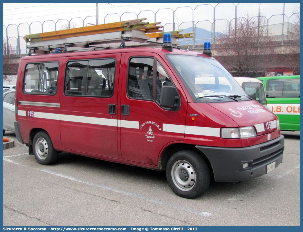 VF F03TN
Corpo Vigili del Fuoco Volontari Gardolo
Fiat Ducato II serie
Parole chiave: VFV;V.F.V.;Corpo;Vigili;del;Fuoco;Volontari;Gardolo;Fiat;Ducato