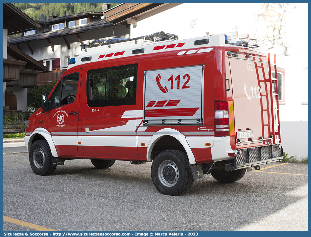 VF FW37B
Vigili del Fuoco Volontari Moso-Sesto
Freiwillige Feuerwehr Moos-Sexten
Achleitner Mantra Mercedes Benz 
Sprinter II serie restyling
Allestitore Kofler Fahrzeugbau S.n.c.
Parole chiave: VFV;V.F.V.;Vigili;Fuoco;Volontari;Freiwillige;Feuerwehr;Sesto;Sexten;Achleitner;Mantra;Mercedes;Benz;Sprinter;Kofler;Fahrzeugbau