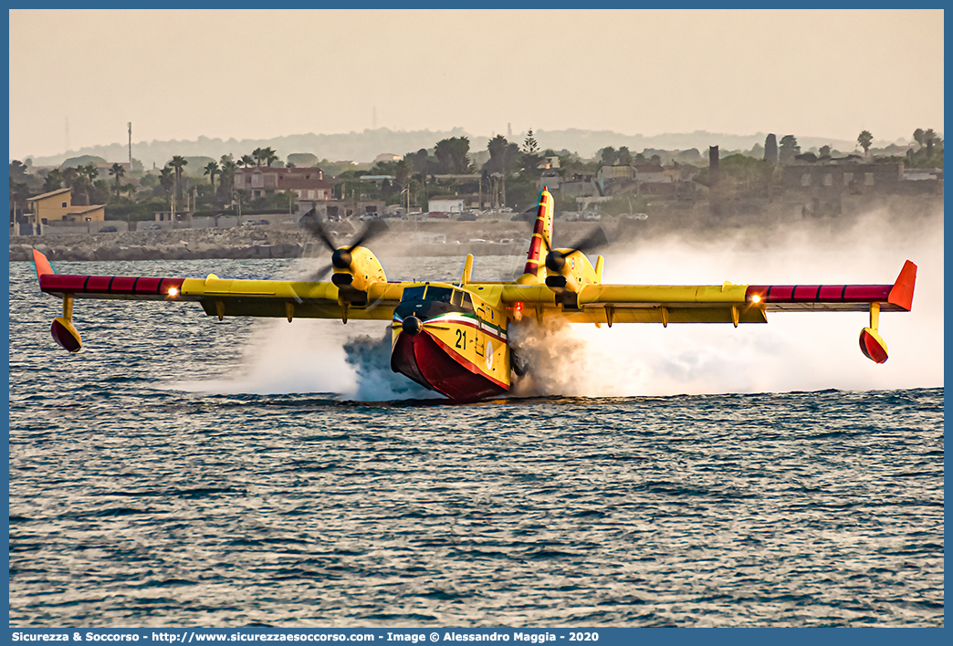 21 / I-DPCZ
Corpo Nazionale Vigili del Fuoco
Nucleo Elicotteri
Canadair/Bombardier Aerospace CL415 
Parole chiave: VVF;V.V.F.;Vigili;del;Fuoco;Corpo;Nazionale;Nucleo;Elicotteri;Canadair;Bombardier;Aerospace;CL415